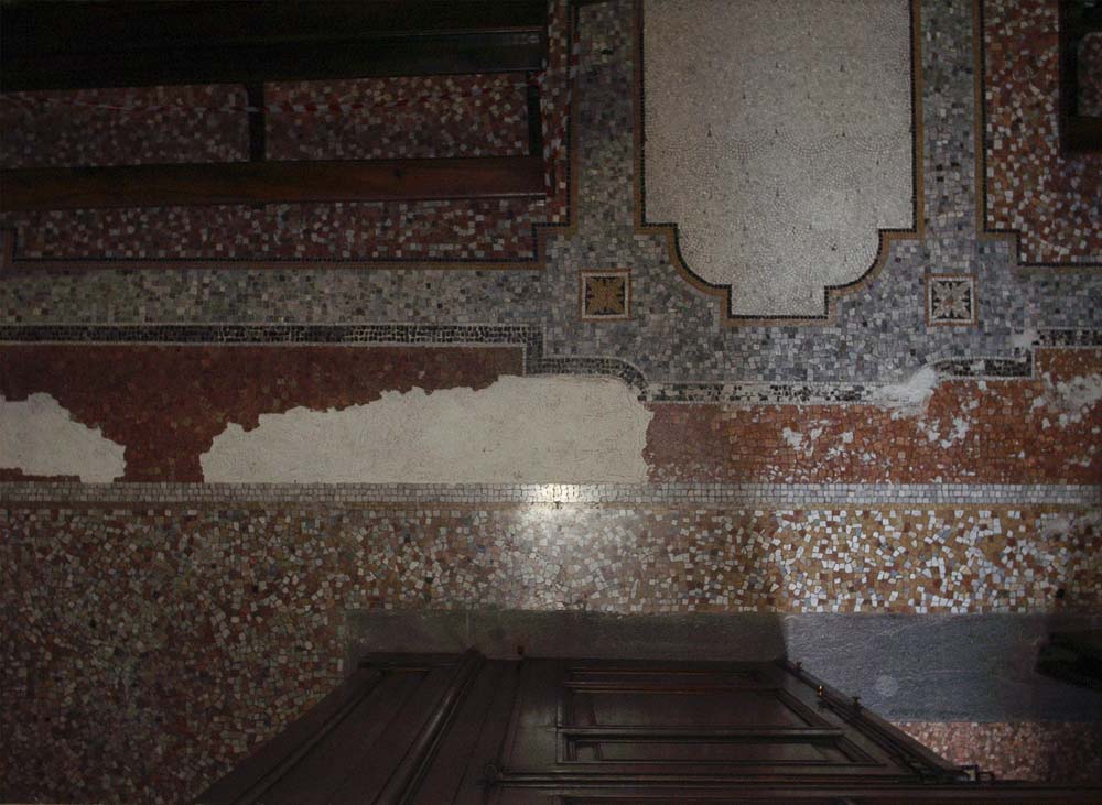 mosaico in chiesa mosaico in chiesa